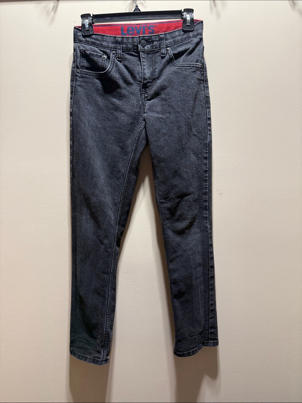 Levi's Boys Skinny Jeans in Washed Black with Red Waistband Accent